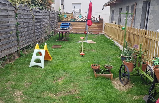 Homerez - Apartment with garden, Dijon.