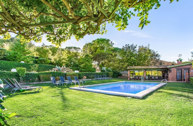 Homerez - Big villa for 12 ppl. with swimming-pool at Capellades - Barcelona