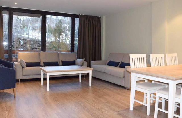 Homerez - Big appartement for 10 ppl. at El Tarter