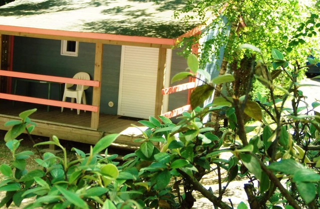 Homerez - Chalet for 5 ppl. with shared pool and terrace at Saint-Jean-du-Gard