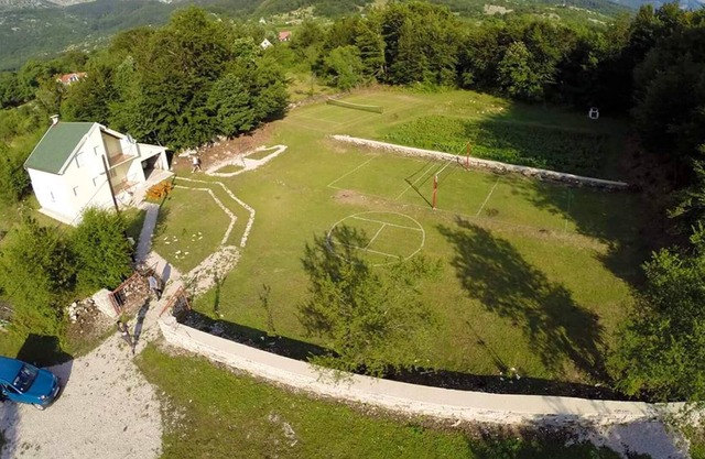 Homerez - Chalet 2 km away from the slopes for 8 ppl. with garden at Herceg Novi