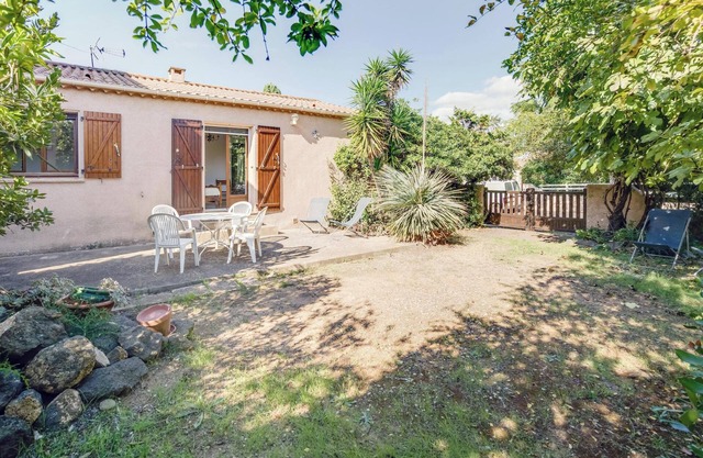 Homerez - Charming house in Agde with garden and terrace