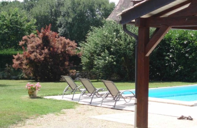 Homerez - Charming villa in Loubressac with large private pool