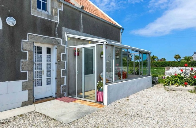 Homerez - Cosy house in Plouescat with garden and terrace