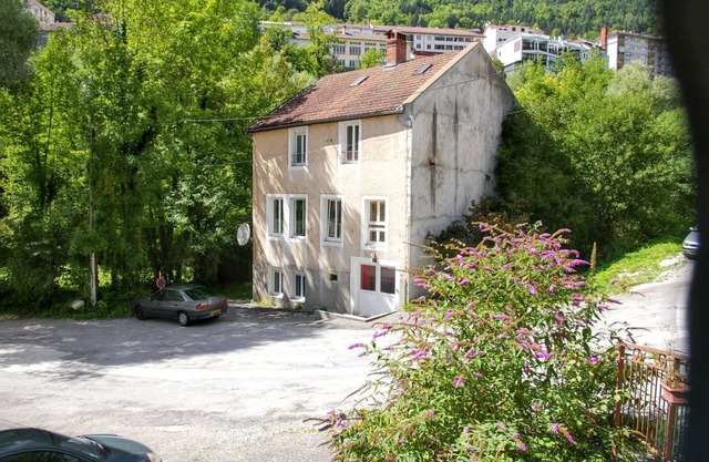 Homerez - House, river view, Saint-Claude