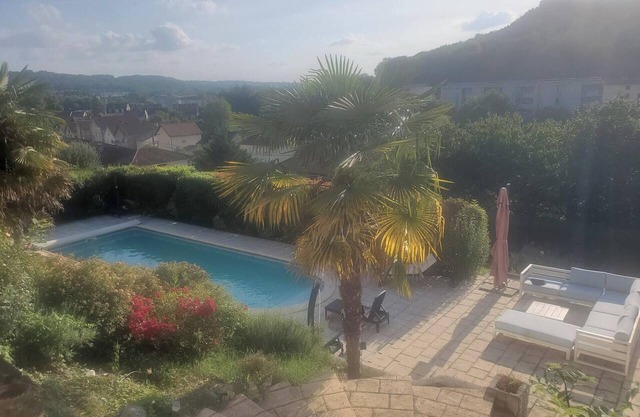 Homerez - Luxurious Villa Périgueux, Private Pool