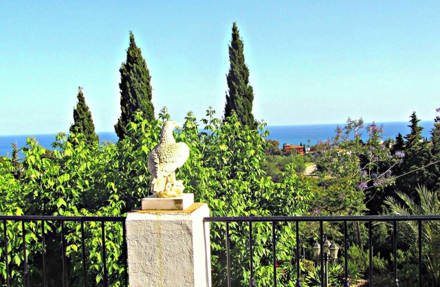Homerez - Luxurious villa Estepona with private pool