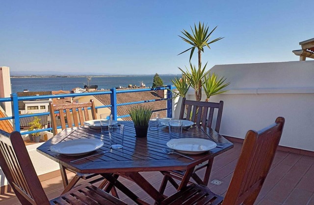 Homerez - Modern Apartment in Torreira - 80 m² - Free WiFi