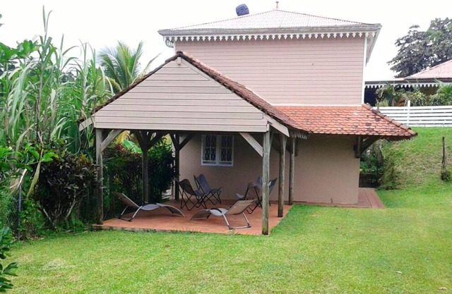 Homerez - Nice house with garden and terrace & Wifi