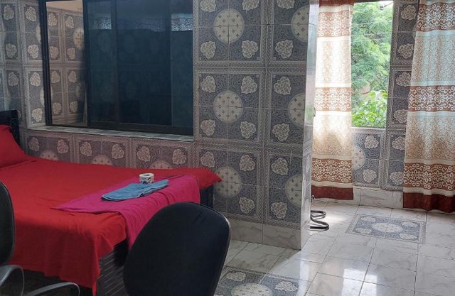 Homestay in Central Dhaka
