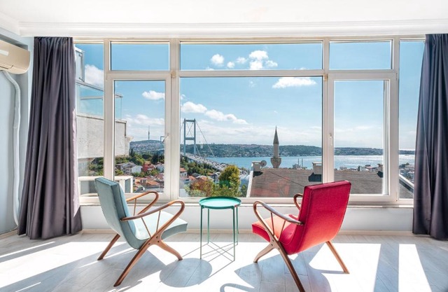 Homie Suites - Penthouse w Bosphorus view