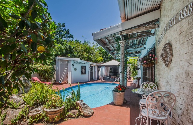 HoneyPot Guesthouse