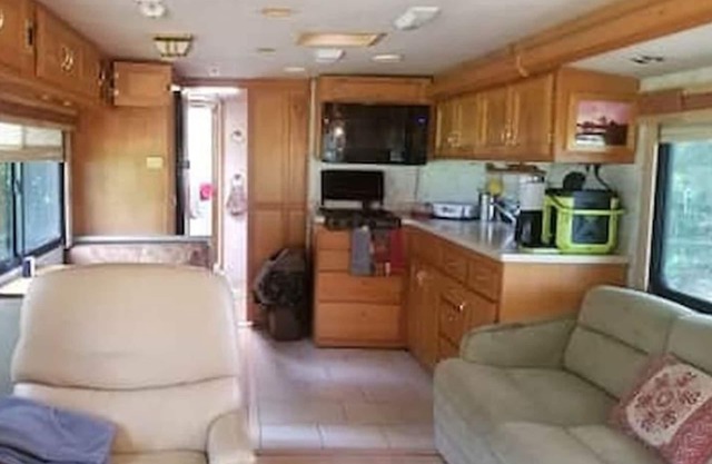 Horseback Riding Ranch Quality RV; Horses For All Ages and Levels on 25 acres!