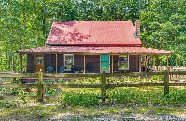Horses Welcome! Jamestown Home w/Fenced Pasture