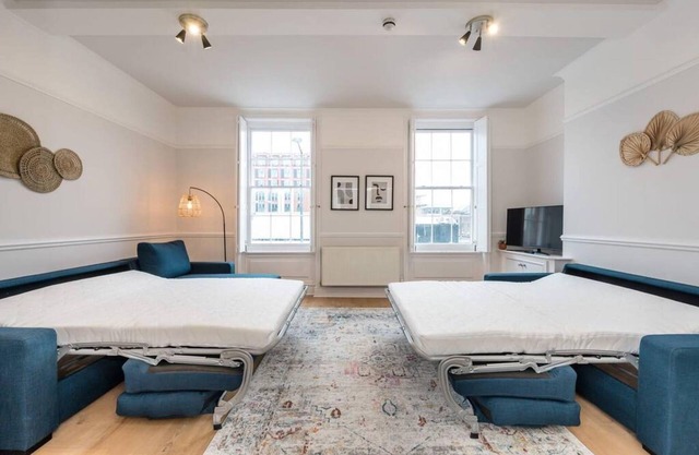 Host Apartments Seel St Townhouse Apt II