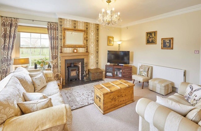 Host & Stay | Apartment 7, Sneaton Hall