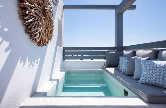 Hosting Moments Flat with Private Mini Pool