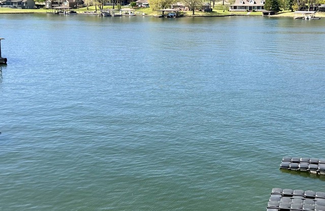 Hot Springs (Lake Hamilton) Waterfront Condo