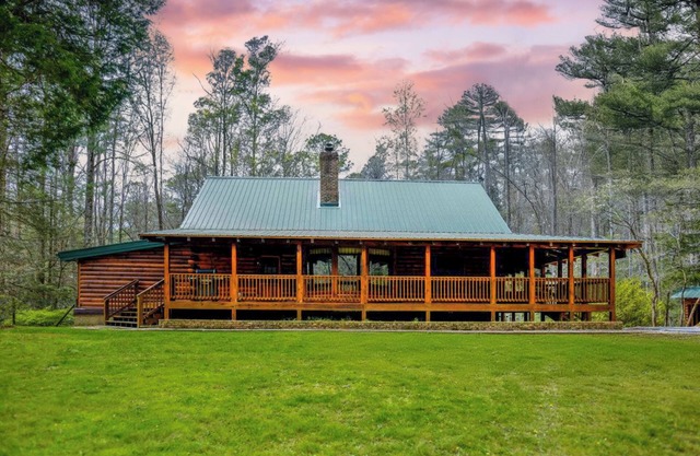 Hot Tub + Billiards | 33 Acre Peaceful Retreat | Twin Creeks Lodge by AvantStay