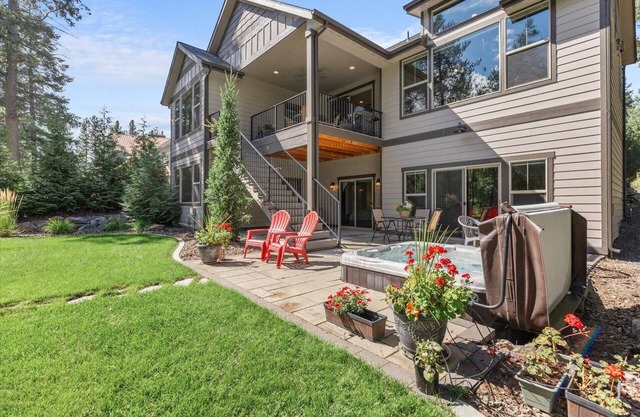 Hot Tub |Blanchard Bliss at Stoneridge Golf Course |Indoor Community Pool |Silverwood |Lakefront