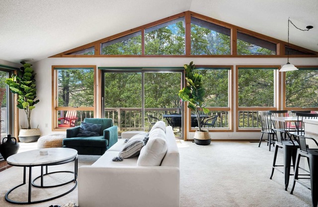 Hot Tub, Fire Pit, Grill, Deck w/Resort Amenities