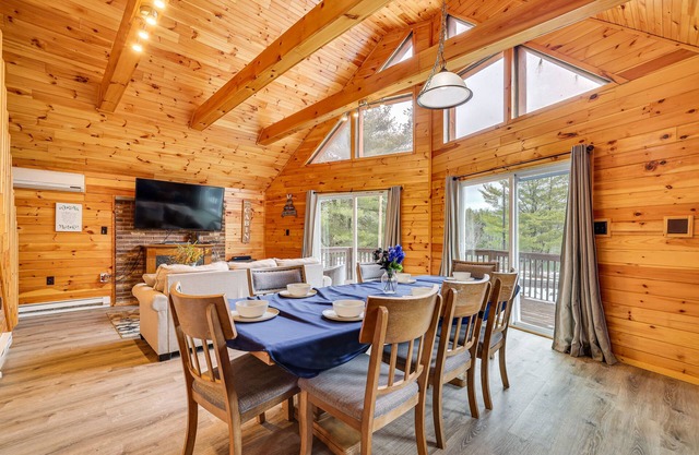 Hot Tub & Fire Pit: Lakefront Cabin in White Haven