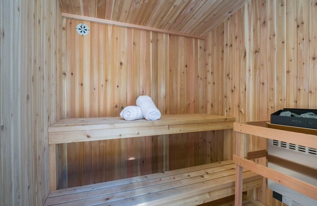 Hot Tub/Heated Pool/Outdoor Sauna 5 Min To Falls