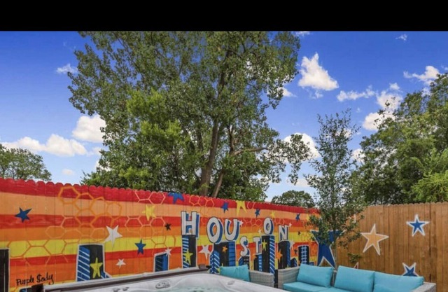 Hot Tub!!! North Houston LCG