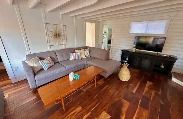 Hot tub & sauna Charming Cottage in Mindennn