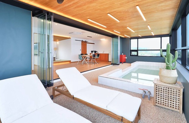 Hotel 701