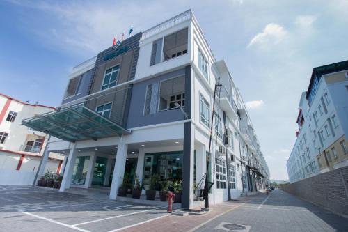 Hotel Adya Express Chenang