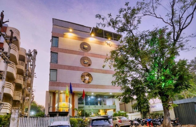 Hotel Amrit Residency
