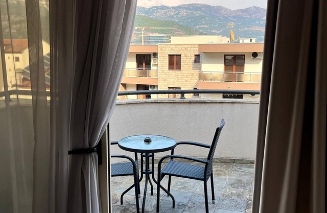 Hotel Atina