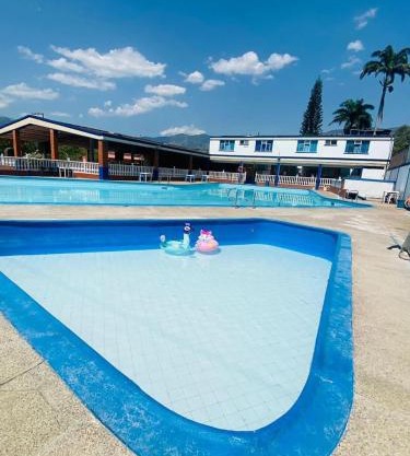 Hotel Balneario los Guaduales