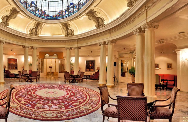 Hotel Carlton