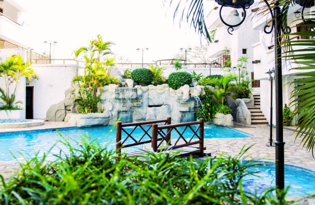 HOTEL CASA BLANCA