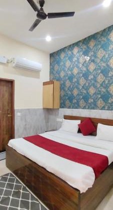 Hotel City Sky Premium Mathura
