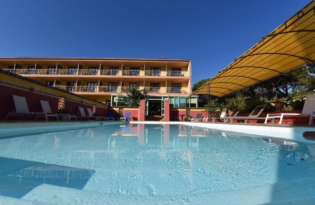Hotel Cyrnea