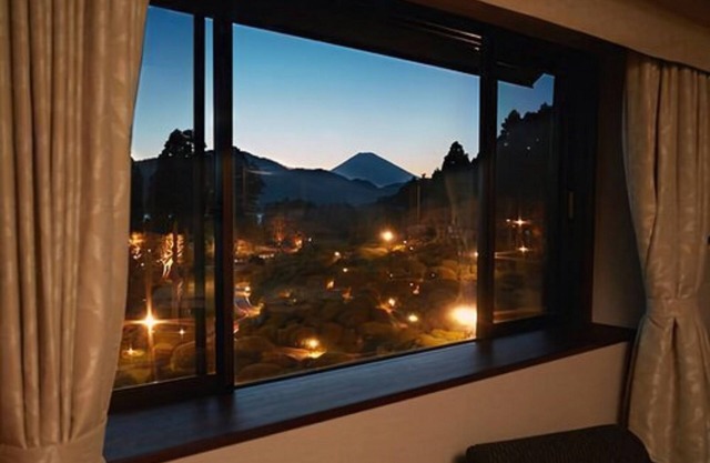 Hotel de Yama, Hakone Lake Side
