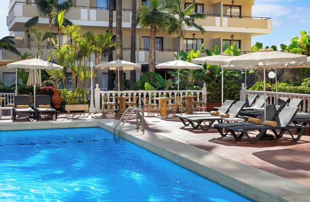 Hotel Don Manolito