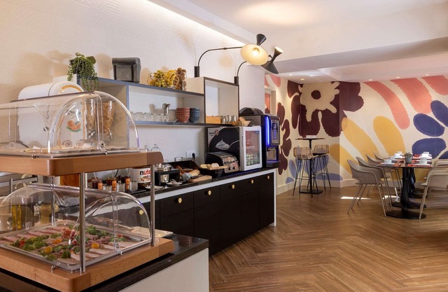 Hotel Elysees 8