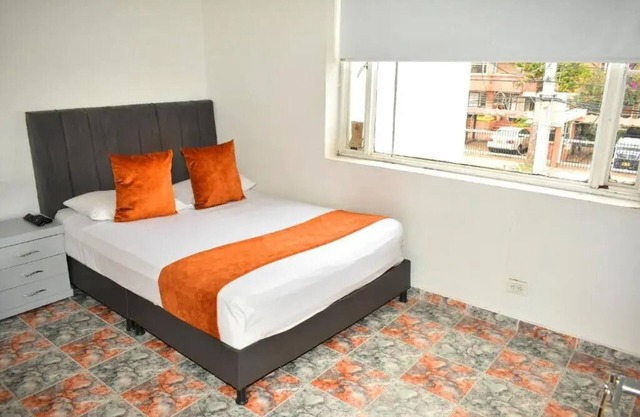 Hotel Flamante Bulevar- Double room with private bathroom 1