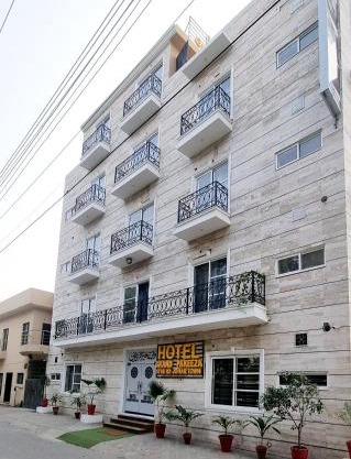Hotel Grand Pakeeza