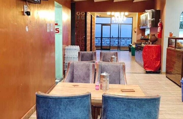 Hotel Karan's Inn