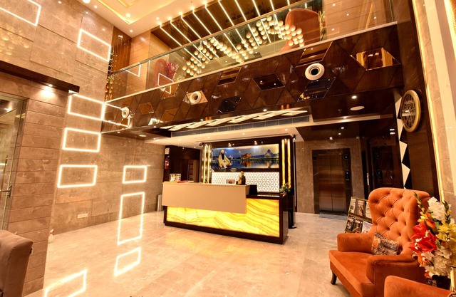 Hotel Landmark Near Golden Temple