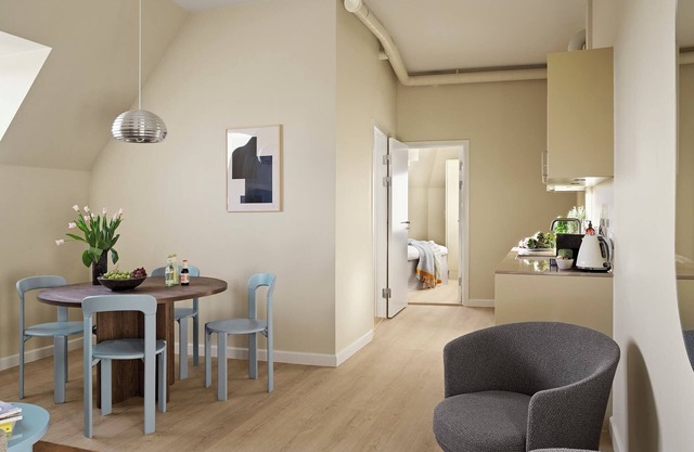 Hotel Loft Apartment for 6