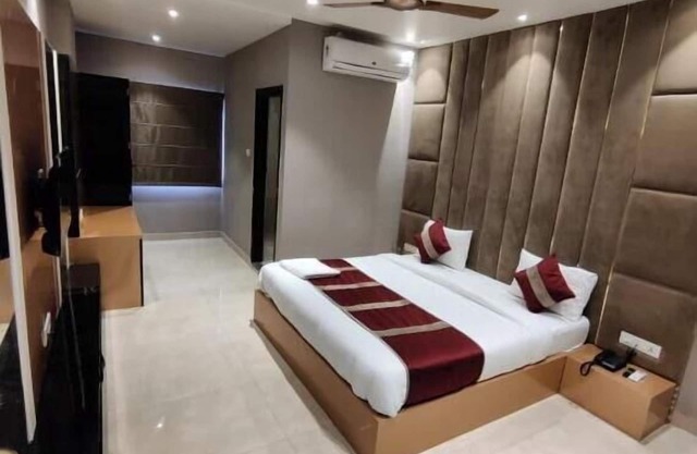 Hotel Maya Crystal