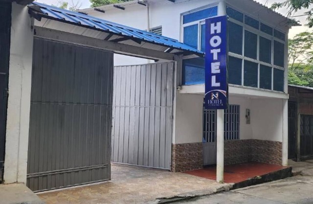 Hotel Noz Inn