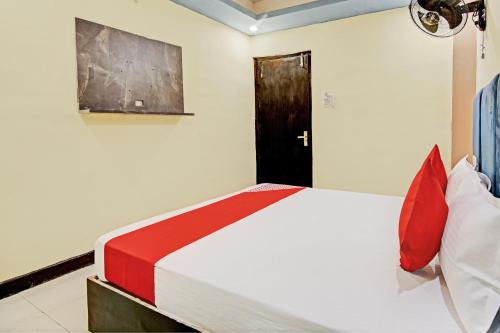 Hotel O Crown City Guest House