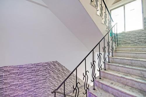 Hotel O Diamond Residency